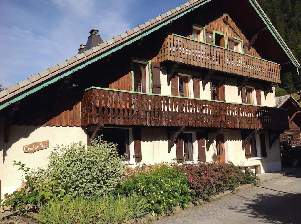 Spacious Ski Chalet In Traditional French Village, Sleeps 8, Four Star With Fibre Broadband Abondance Exterior foto